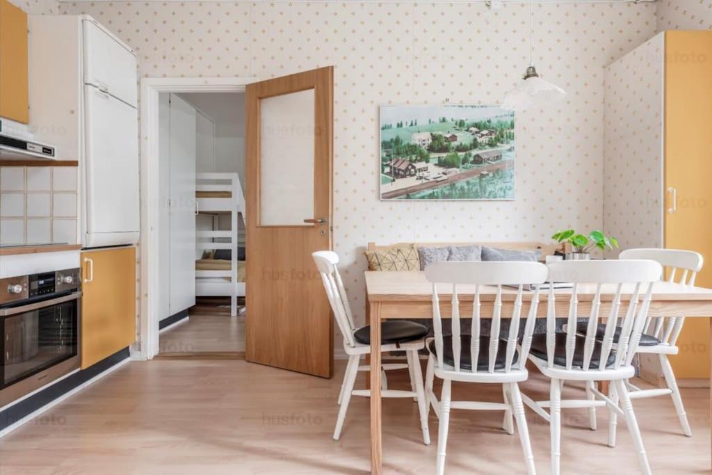 Fjaellnaera Stuga Med Laengdspar & Sjoe I Naerheten Vemhån Kültér fotó